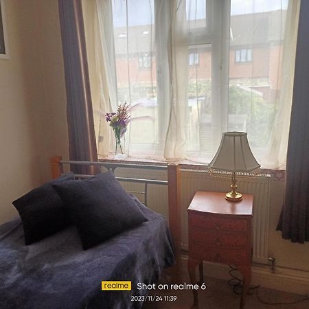 Goldy'S Place In E17 Лондон Екстериор снимка